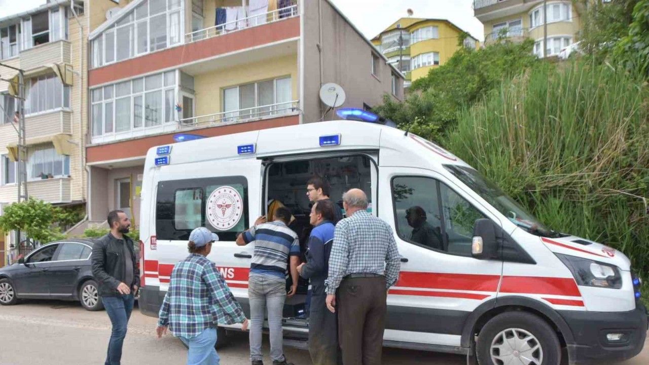 Sinop’ta motosiklet devrildi: 1 yaralı