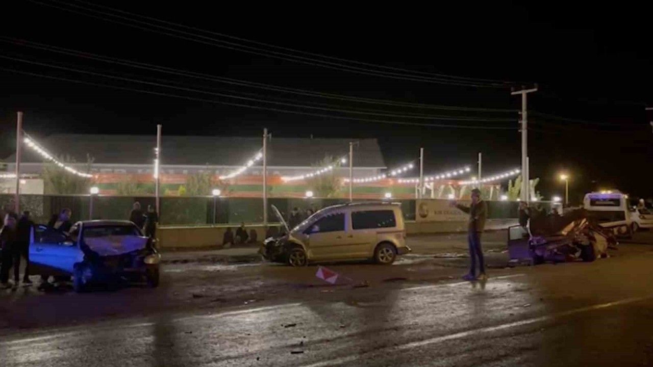 Çankırı’da zincirleme trafik kazası: 9 yaralı