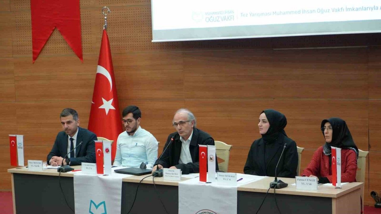 Kastamonu Üniversitesi’nde ilahiyat tezleri ödüllendirildi