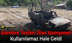 Alevlere Teslim Olan Kamyonet Kullanılamaz Hale Geldi