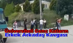 Üniversiteli Genç Kızların Erkek Arkadaş Kavgası