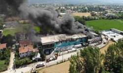 Bolu’daki fabrika yangını havadan görüntülendi