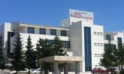 Kontrolden çıkan otomobil traktöre çarptı: 1 ölü, 3 yaralı