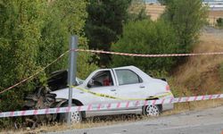 Kastamonu’da Otomobil Hafriyat Kamyonuyla Çarpıştı