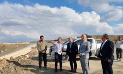 Vali Dallı Devrekani Besi Organize Tarım Bölgesinde incelemelerde bulundu