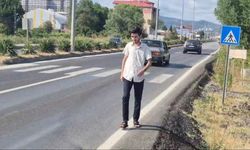 Yaya geçidi var ama yayanın geçebileceği yol yok