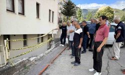 Şirinevler Mahallesi’nde yol çatlakları endişe yarattı