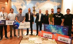 KBÜ Hyperloop takımı TEKNOFEST’ten çifte ödülle döndü