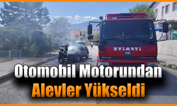 Seyir halindeki otomobil alev aldı