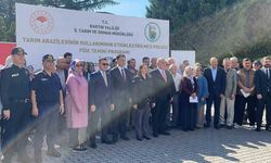 Bartın’da çiftçilere 300 bin sebze fidesi dağıtıldı