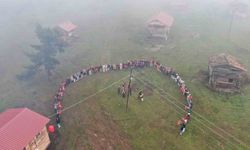 Eşsiz manzaraya sahip yaylada Cumhuriyet Bayramı coşkusu