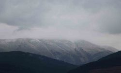 Ilgaz Dağı mevsimin ilk karı ile beyaza büründü