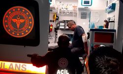 Mudurnu’da motosiklet ile hafif ticari araç çarpıştı: 1 yaralı