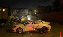 Otomobil ile motosiklet çarpıştı: 1’i ağır 2 yaralı