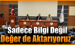 Rektör Kırışık İlahiyat Fakültesi Akademik Kurulu'nda konuştu