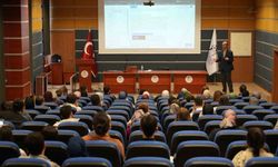KBÜ’de tez yazım sürecine yönelik atölye çalışmaları sürüyor
