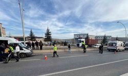 Minibüsün çarptığı yaşlı adam kurtarılamadı