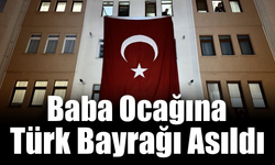 Şehit Astsubay Özcan’ın baba ocağına Türk bayrağı asıldı