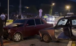 Bartın’da 6 yaralının olduğu kaza saniye saniye görüntülendi