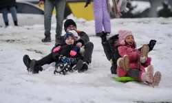 Bartın’da yoğun kar nedeniyle eğitime ara verildi