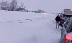 Bolu'da kar nedeniyle kapanan Gerede-Karabük yolu ulaşıma açıldı