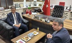 'Çıplak ayak' eylemine Başkan Cemil Tugay'dan yanıt