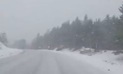 Yaralıgöz ve Ilgaz geçitlerinde kar yağışı başladı