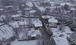 Safranbolu’da tarihi konaklar yeniden beyaz örtüyle buluştu