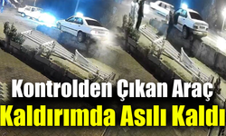 Karabük’te otomobil kaldırımda askıda kaldı