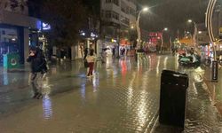 Bolu’da yağmura hazırlıksız yakalananlar zor anlar yaşadı