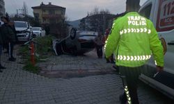 Devrek’te kontrolden çıkan otomobil takla attı