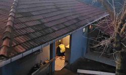 Boş evlerden matkap ve anahtar takımı çalıp kaçtılar!