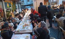 Devrek'te 200 kişi aynı sofrada oruç açtı