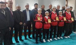 Devrek'te küçük hafızlar ödüllendirildi