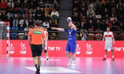 A milliler, Romanya karşısında avantajı kaptırdı