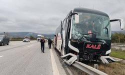 TEM’de korkutan kaza: Yolcu otobüsü refüje çıktı