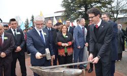 BAİBÜ’de Nevruz coşkusu yüzlerce öğrenciyi buluşturdu