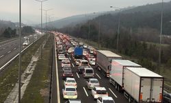 Bayram trafiği Bolu’da kilitlendi: 4 günde 331 bin araç geçti