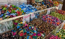 Şeker ve Çikolatalar Bayram İçin Yerini Aldı