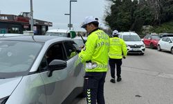 Trafik Polisleri Denetim İçin Kolları Sıvadı