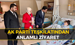Ak Parti Teşkilatından  Hastanede Tedavi Gören Çocuklara Bayram Sürprizi