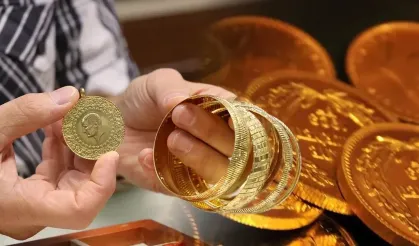 Altın fiyatları artacak mı? Yön arayışında o üçgen belirleyici olacak