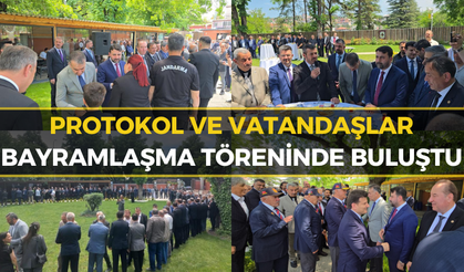 Karabük Protokolü Havuzlu Bahçe'de Bayramlaştı!