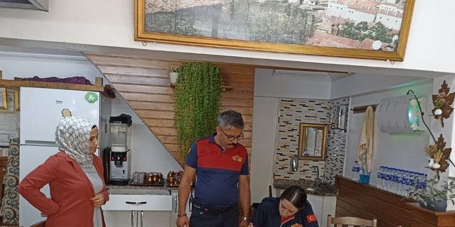 Tarihi Çarşı esnaflarına yangın tedbiri denetimi