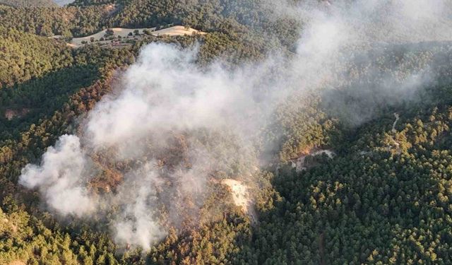 Bolu’daki orman yangını büyük ölçüde kontrol altına alındı: Yangın havadan görüntülendi