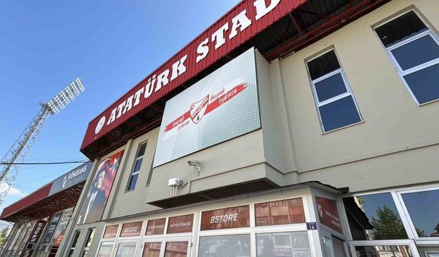 Bolu Atatürk Stadyumu’nda hummalı çalışma
