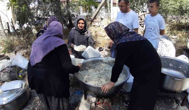 Göllüören Köyü’nde Hacet Bayramı Geleneği Yaşatıldı