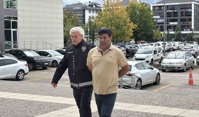 Bolu’da yasa dışı madde taşıyan şahıs yakalandı