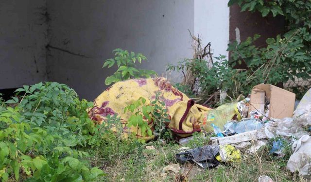 Bolu’da ceset sanılan battaniyeden çöp çıktı
