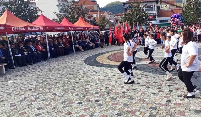 Devrek’te 29 Ekim Cumhuriyet Bayramı Coşkuyla Kutlandı